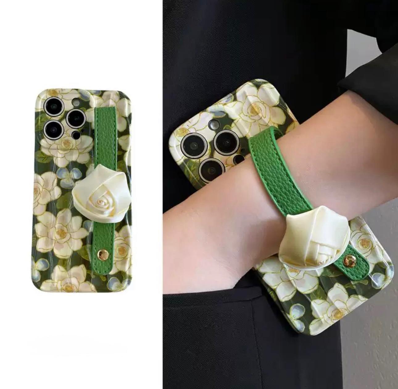 Green Daisy Case with Strap for iPhones